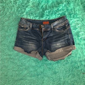 Butt I love you butt lift jean shorts Medium/ dark wash Butt lifting jeans